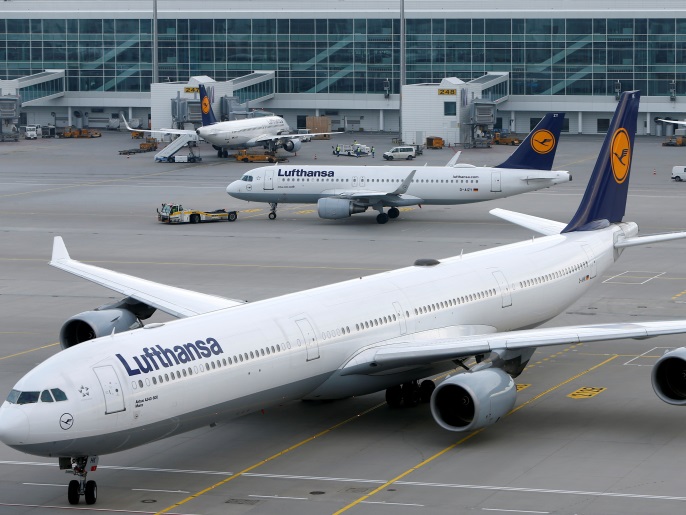 Lufthansa planes arrive at the international airport in Munich, Germany, January 9, 2018. REUTERS/Michaela Rehle